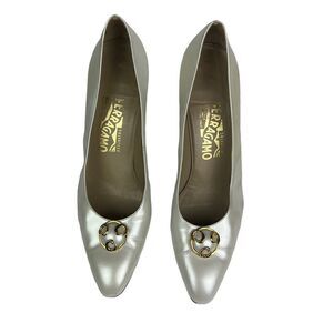 Salvatore Ferragamo Heels White Gold Medallion Detail 9.5 AAAA